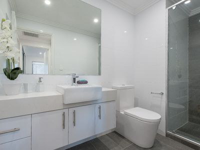 Unit 5/95 Flora Terrace, North Beach
