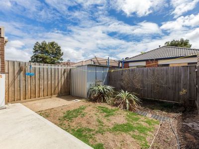 7 / 90A Ballan Road, Werribee