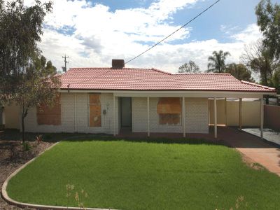 9 Watts Close, Boulder