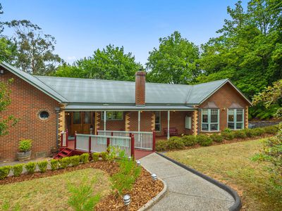 37 Douglas Road, Mount Macedon