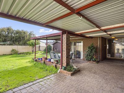 53 Rampart Way, Willetton