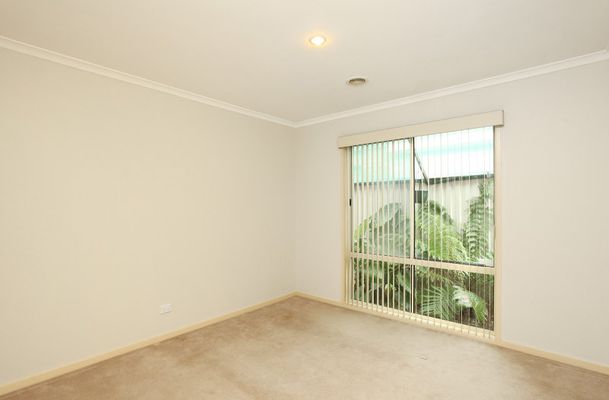 13 Foxglove Lane, Craigieburn