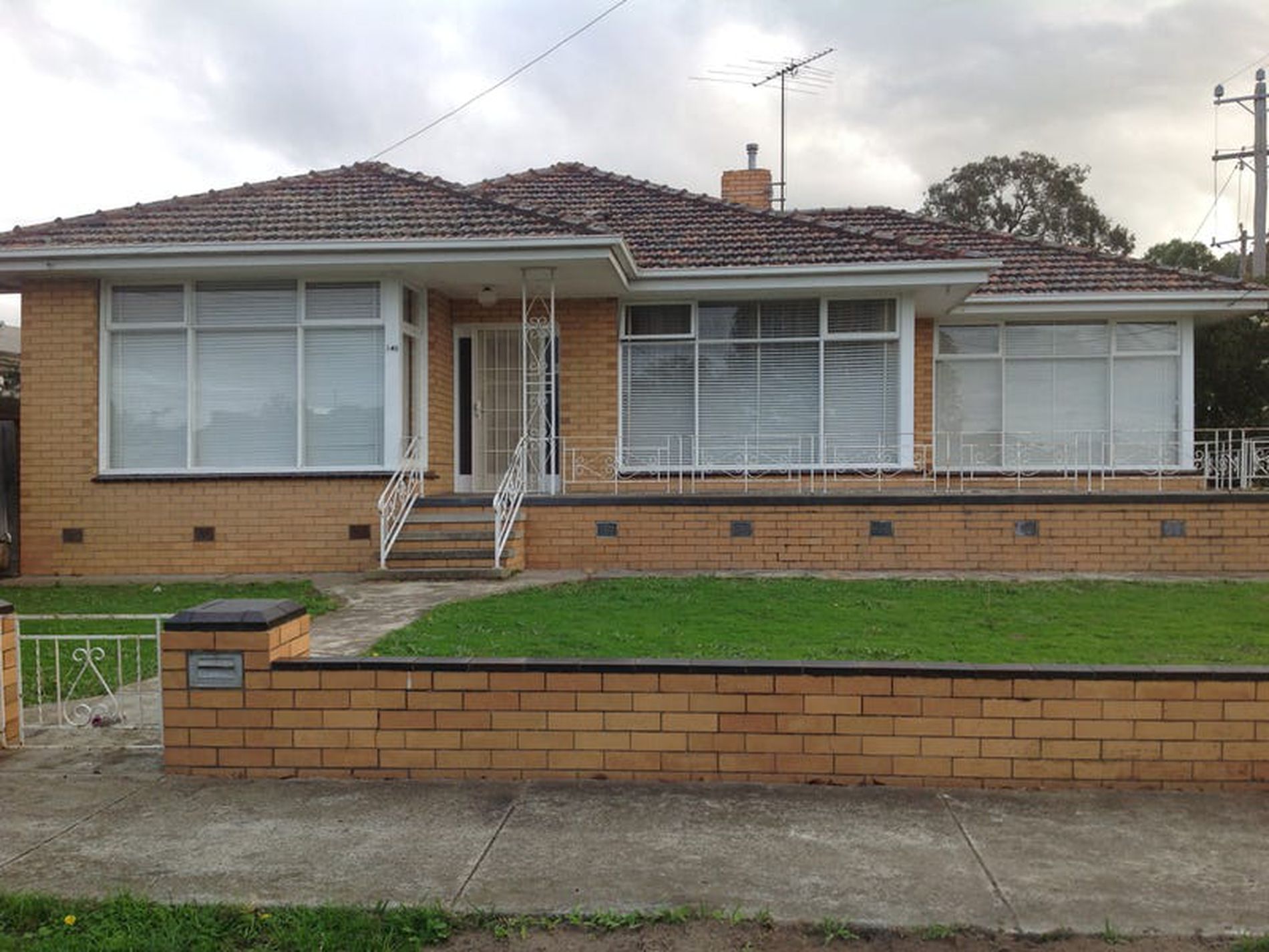 1 / 140 Vines Road, Hamlyn Heights