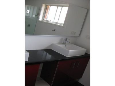 2 / 52 Peterborough Avenue, Lake Illawarra