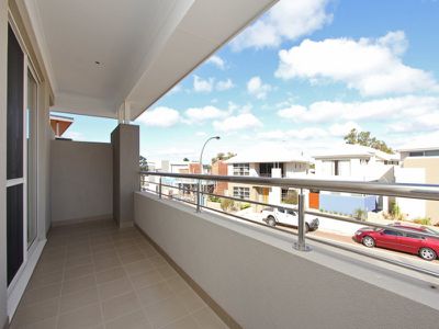 5 Grasstree Way, Churchlands