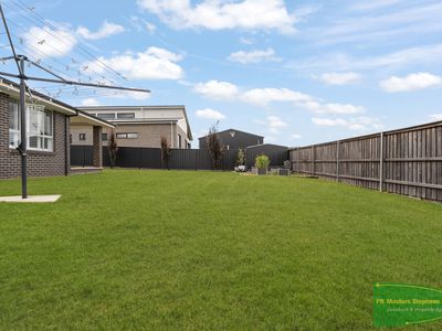 57 Stevenson Way, Orange