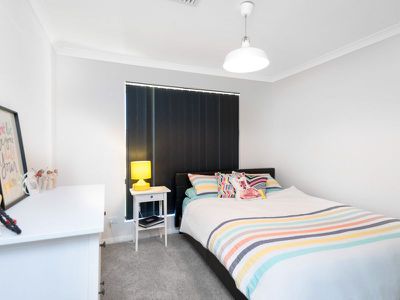 10 Tiru Close, Karlkurla