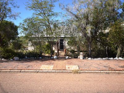 118 Cassowary Street, Longreach