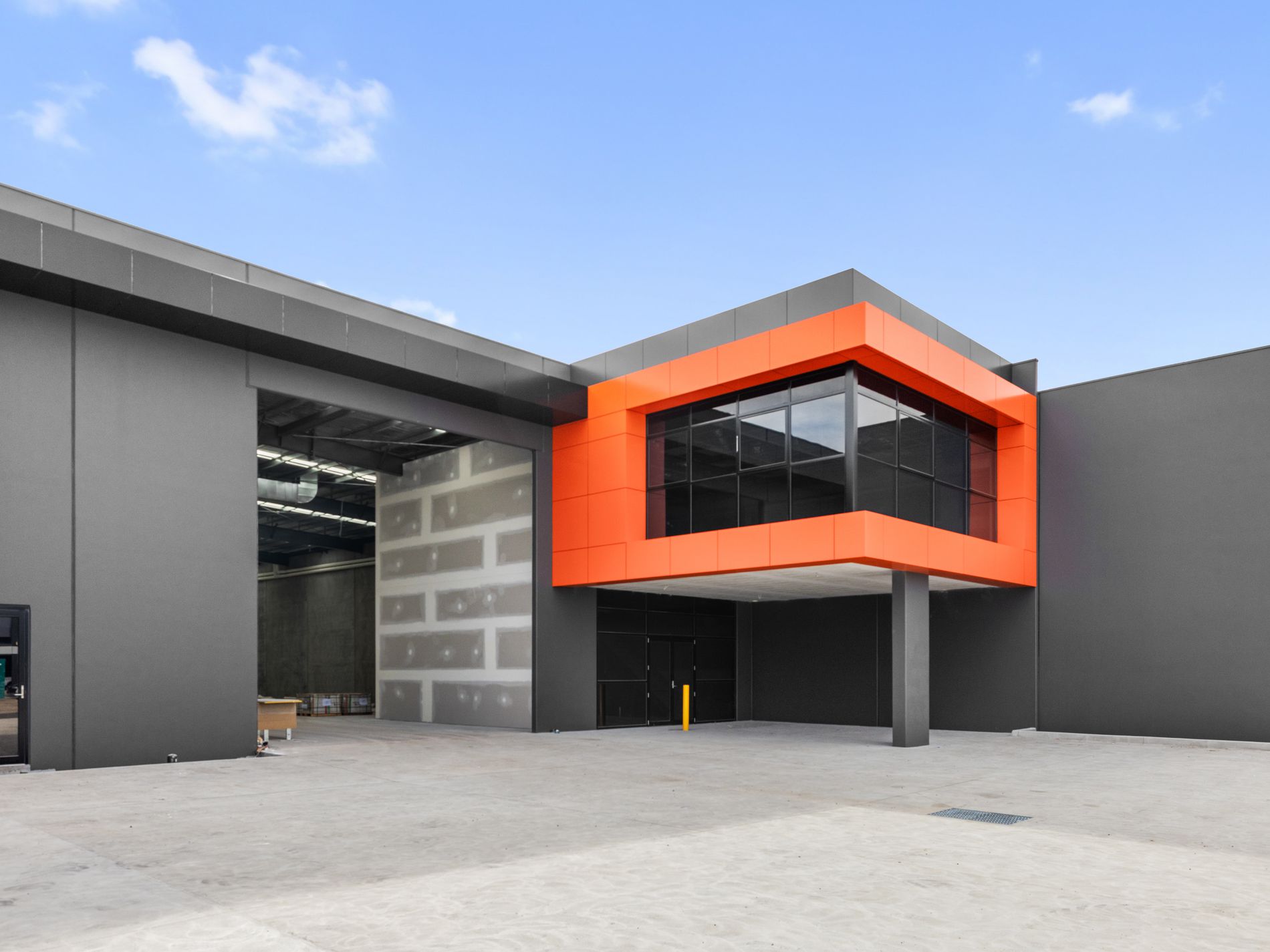 1&2 / 12 Leader Street, Truganina