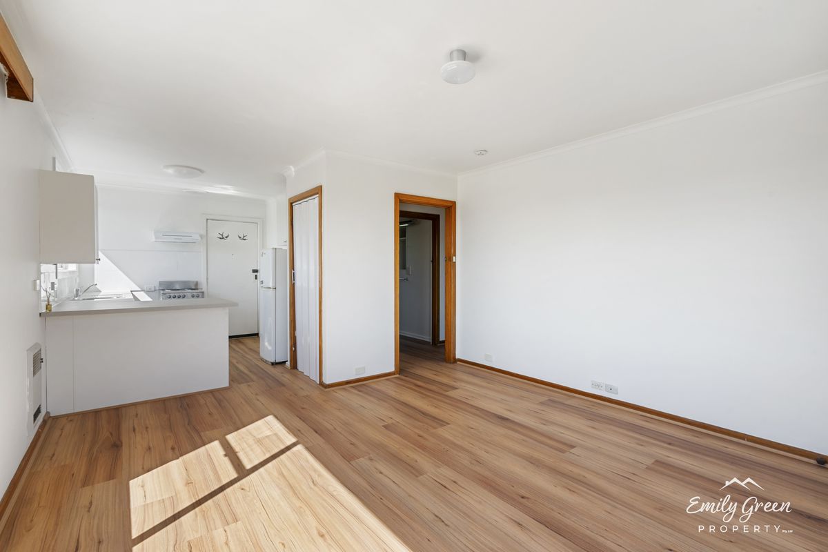 1 / 6 Hillside Crescent, West Hobart