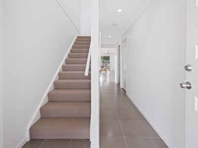 25 Milbrook Crescent, Pimpama