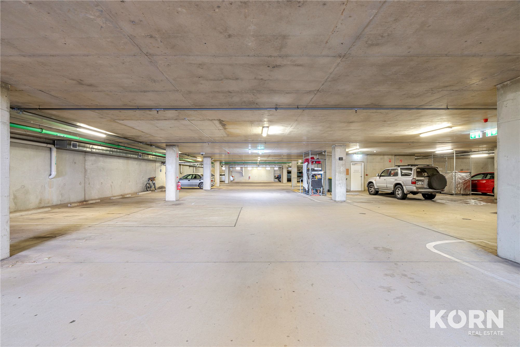 215 / 1-2 Tarni Court, New Port