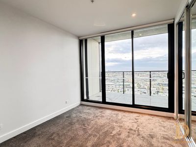 1702 / 915 Collins Street, Docklands
