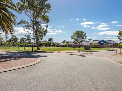 15 Packenham Promenade, Canning Vale