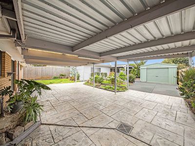 2 Saddington Avenue, Hoppers Crossing