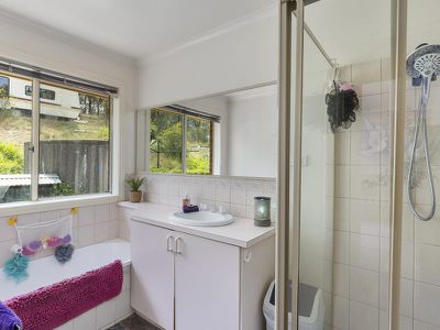 24 Pioneer St, Tallarook