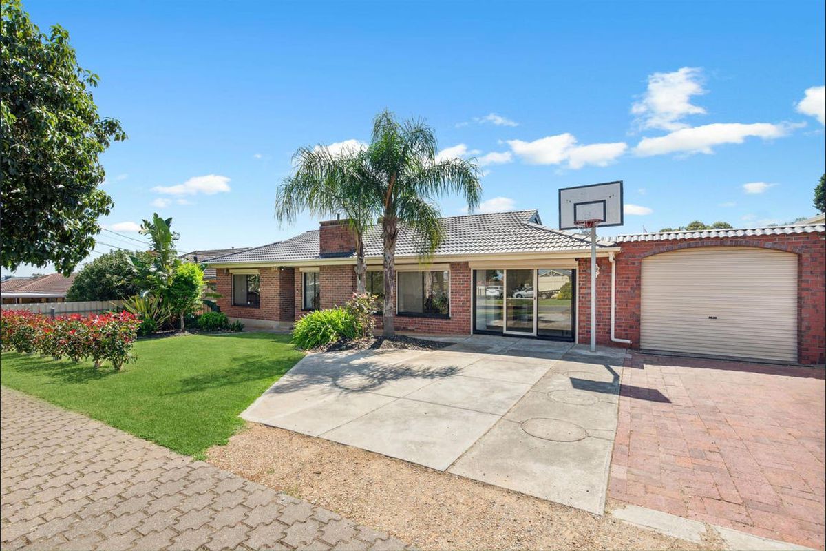 42 Garnet Drive, Salisbury East