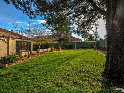 24 Pinehurst Avenue, Dubbo