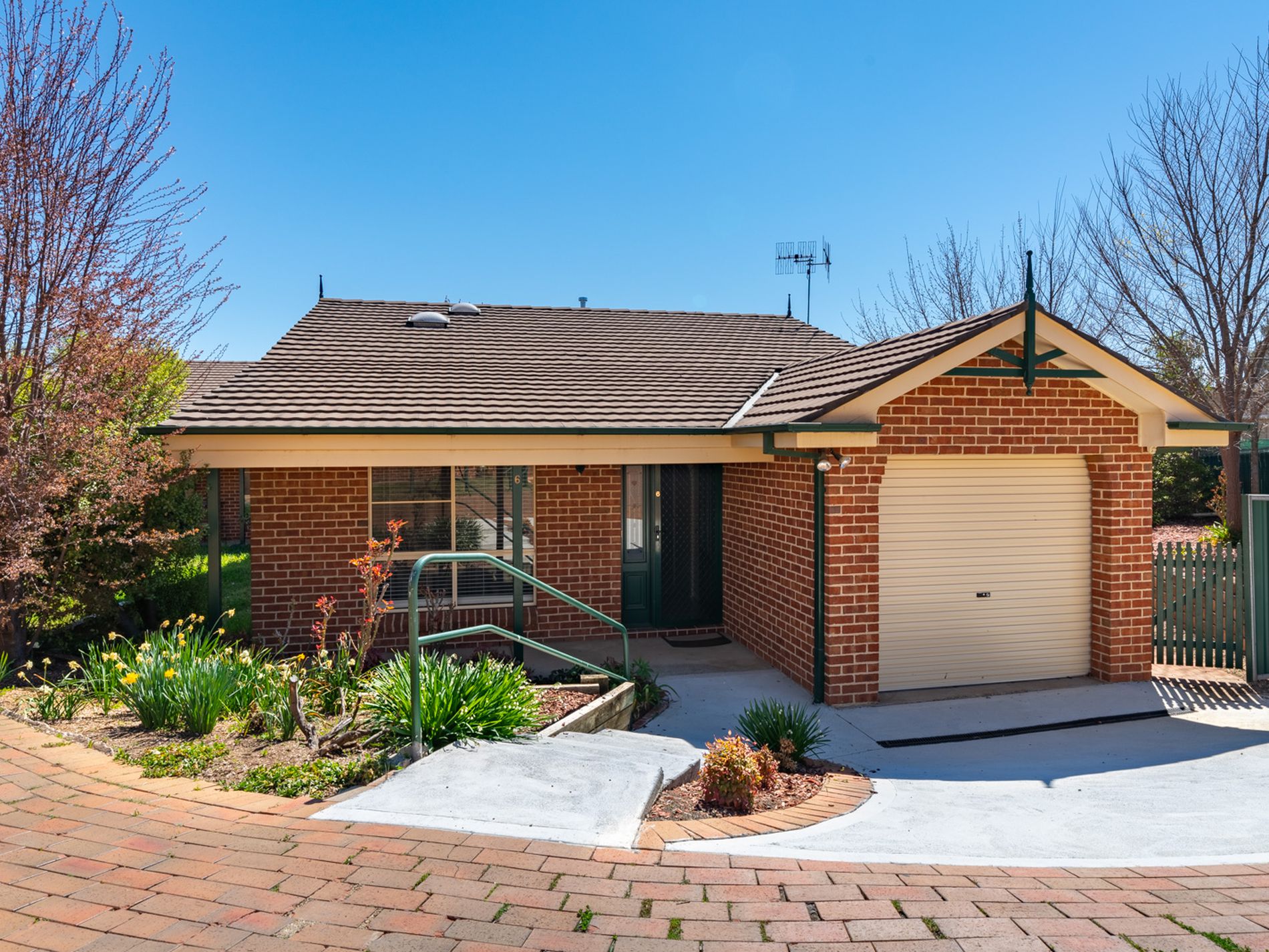 6 / 204C ROCKET STREET, Bathurst