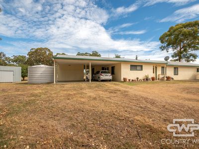 873 Polhill Road, Wellingrove