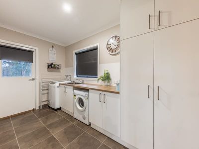 190 Forest Dr, Thurgoona