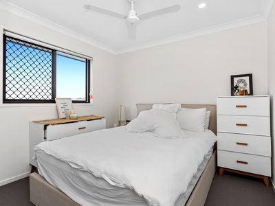 183 Dixon Drive, Coomera