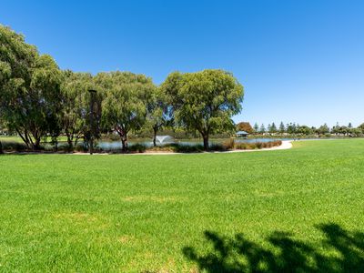 13 Coniston Bend, Waikiki