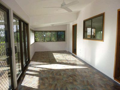 41 Boundary Street, Forster