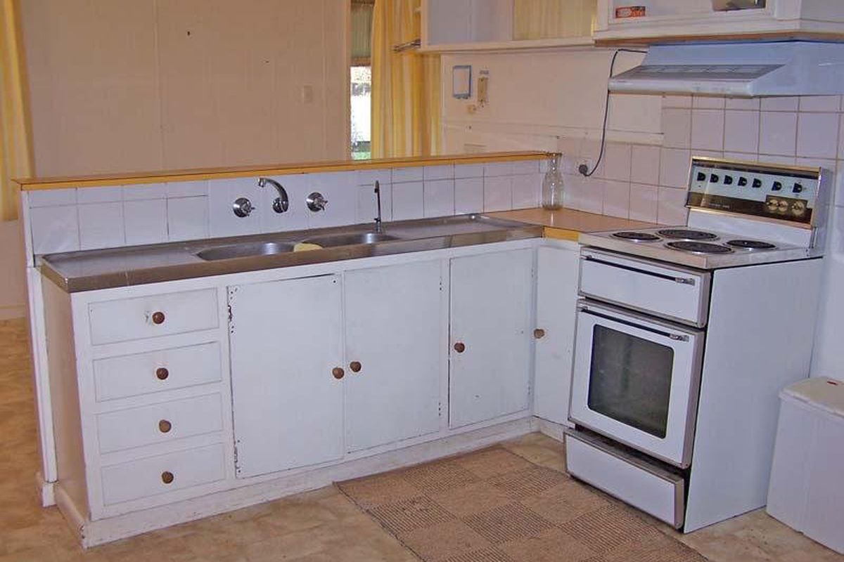 3075 McEwen Road, Stanhope South