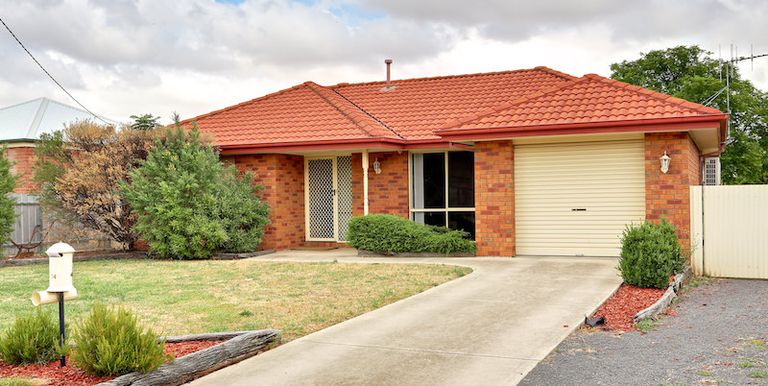 14 Mansfield Road, Euroa