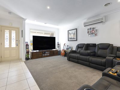1 / 2 Jedda Street, Bell Post Hill
