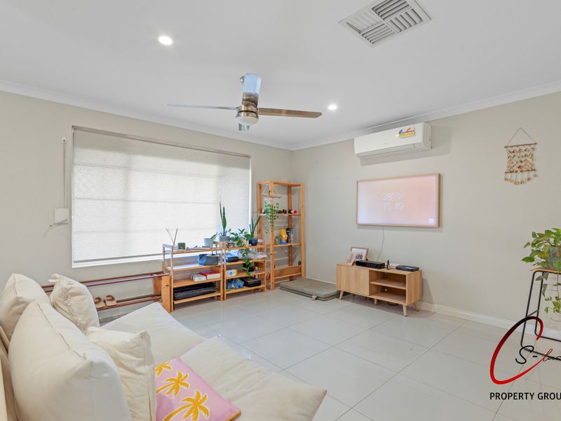 24 Powderbark Bypass, Kenwick