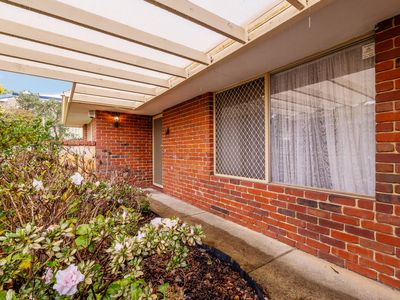 6 Bovell Gardens, Leeming