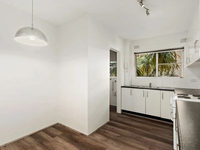 2 / 21 Station Street, Dundas