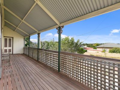 16 Blackstone Road, Newtown
