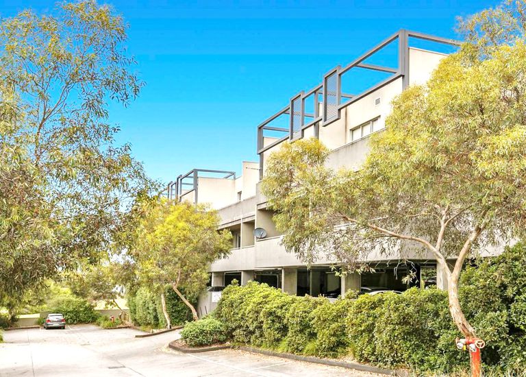 42 / 210-220 Normanby Road, Notting Hill