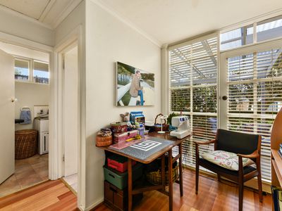 17 Adams Street, Donovans