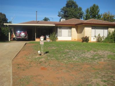 25 Beveridge Crescent, Dubbo