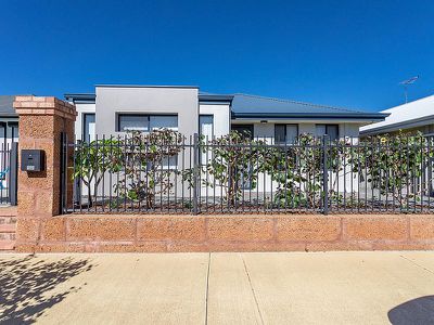 10 Saintly Turn, Byford