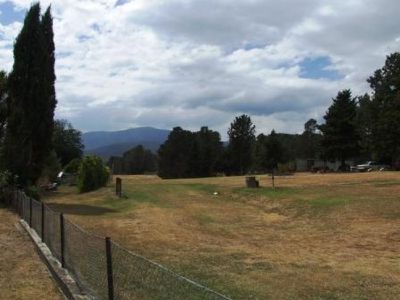 6 Mountain Avenue, Mount Beauty