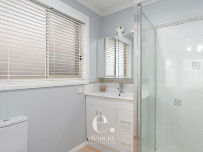 10 Skylark Court, Lara