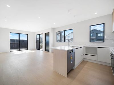 1 Ngakau Road, Drury
