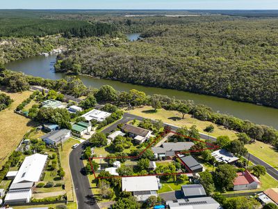 20 Dry Creek Road, Donovans