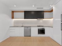 516 / 21 Duncan Street, West End