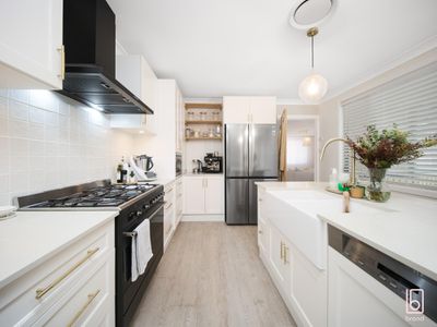 49 Georgia Drive, Hamlyn Terrace