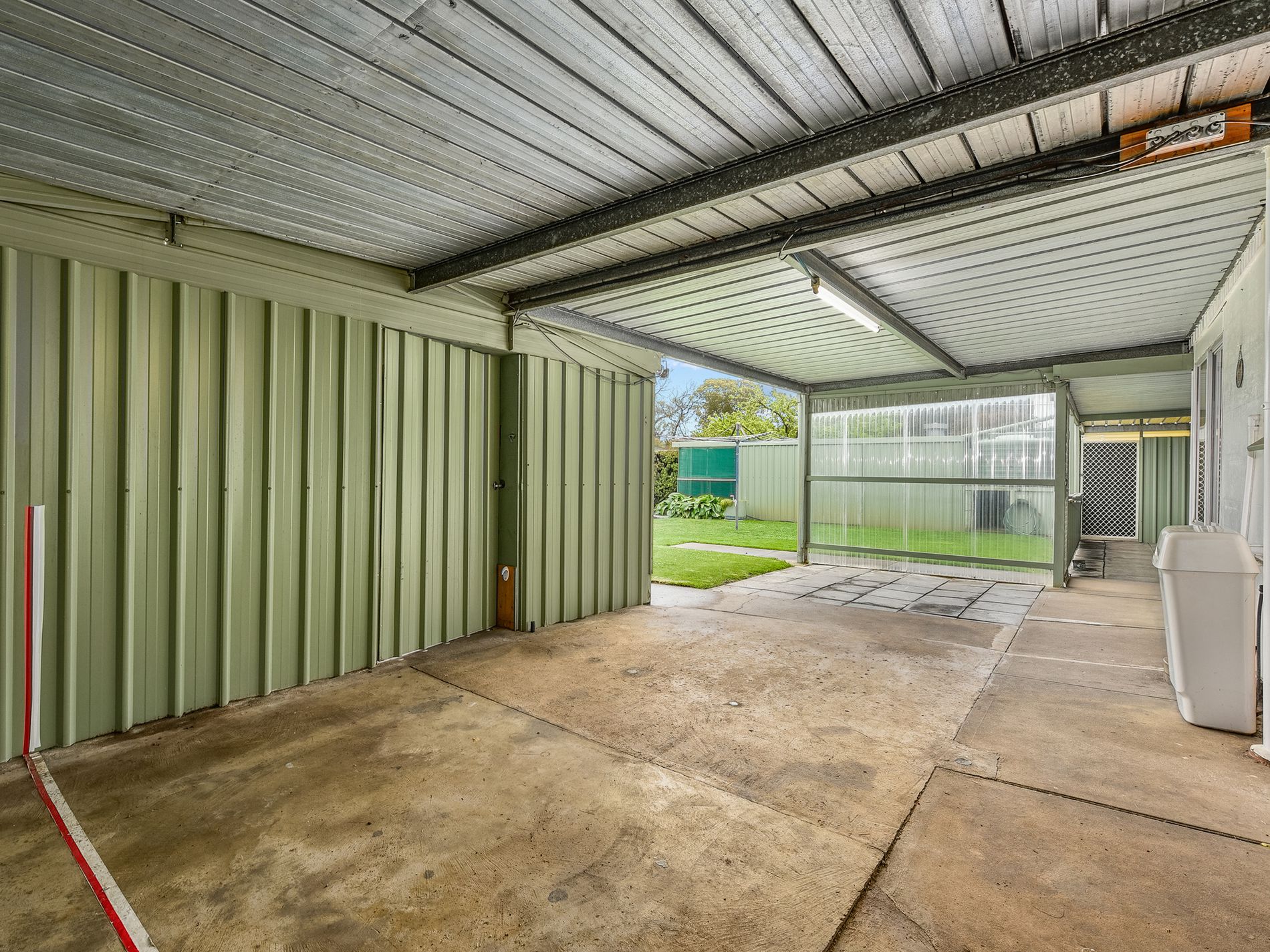 6 MULLINS STREET, Millicent