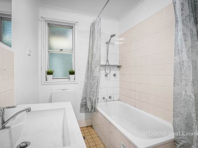 8 & 8A Guerin Street, Doonside