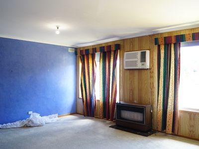 6 Felstead Avenue, Horsham