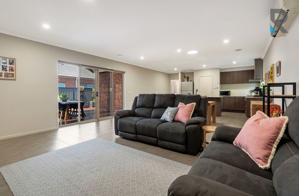 34 Grove Road, Craigieburn