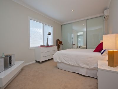 242 St Brigids Terrace, Doubleview